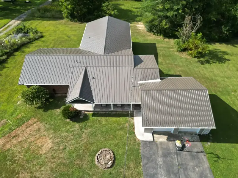 Completed roof replacement on a Tri-Cities, Tennessee home.