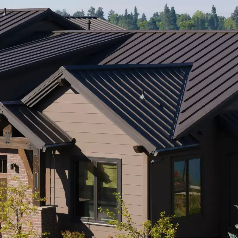 Standing-seam metal roof installation in the Tri-Cities, Tennessee